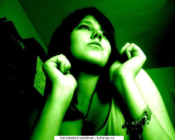 Irra - irrul este veeeeeerdeeeeeeeeeee - *..::Me, myself & I::..*