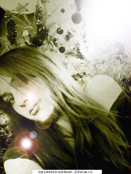 >Just me<AnTO> - Mai cunosc eu o Lala Deci..Sall Crinu si Maria - *..::Me, myself & I::..*