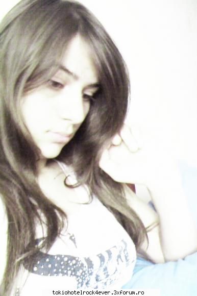 >Just me<AnTO> - aq` ca-s mai calma..bag ceva poze - *..::Me, myself & I::..*