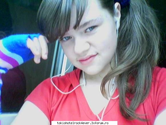 Kaulina...........adik eu:P:P - Dah ma chiama Dana,dar mi se spune - *..::Me, myself & I::..*