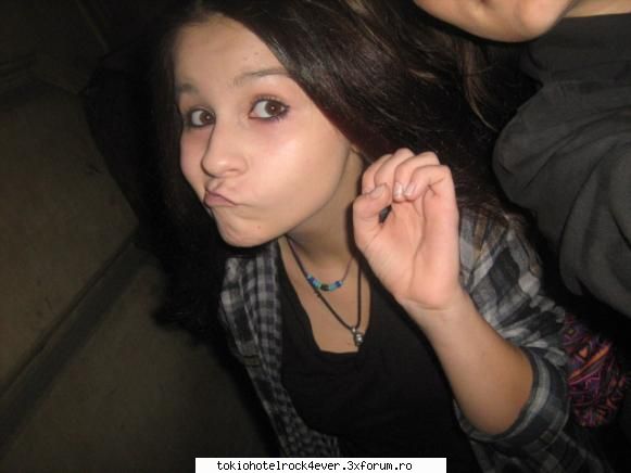 Kido. - Am facut ieri multe multe poze la concert - *..::Me, myself & I::..*