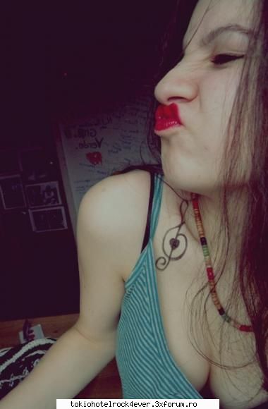 Kido. - Salut Corina Si mersi Corina :) Btw, imi place - *..::Me, myself & I::..*