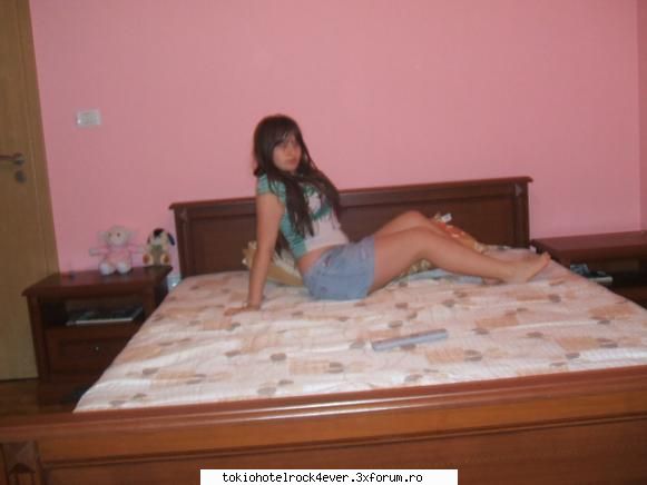 Kitty_Cat - ) ;) imi plashe poza asta nuj dc - *..::Me, myself & I::..*