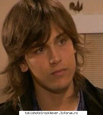 No Name - Bruno - 19 ani - simpatic, frumos , destept, ii - *..::FanFiction::..*