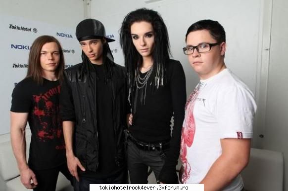 POze noi ku Tom - o alta poza cu ei scz chiar dak e poze cu tom am - *..::Tom Kaulitz::..*