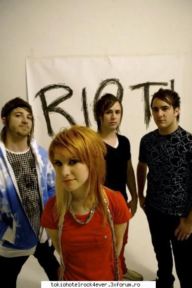 Paramore - ce parere aveti despre ei? dar despre mel lor - *..::Other Bands::..*
