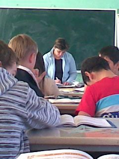 Poza cu dirigint si profesor! - profa de mate...trecandune testelee - *..::School::..*