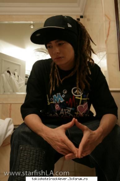 Poza preferata cu Tommy - another.. ce ganditor e... e atat de sweet - *..::Tom Kaulitz::..*