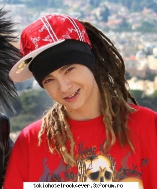 Poza preferata cu Tommy - ce zambet dulce are si ce sweet este lesin - *..::Tom Kaulitz::..*