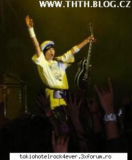 Poza preferata cu Tommy - uneori e asa de Tom fara dread-uri nu mai e tom - *..::Tom Kaulitz::..*