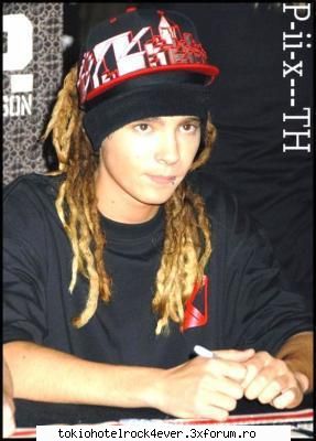 Poza preferata cu Tommy - orgasm o sa am eu dupa pozele astea...aaah si - *..::Tom Kaulitz::..*