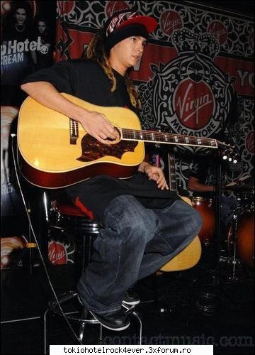 Poza preferata cu Tommy - Doamne cata frumusetze....verdict innebunit din - *..::Tom Kaulitz::..*