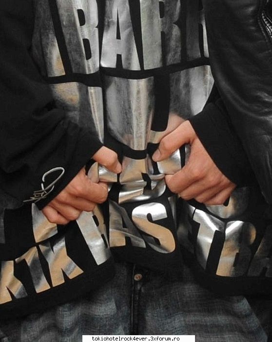 Poza preferata cu Tommy - uuuuh lalalalala my skin is gettin' wet,my - *..::Tom Kaulitz::..*