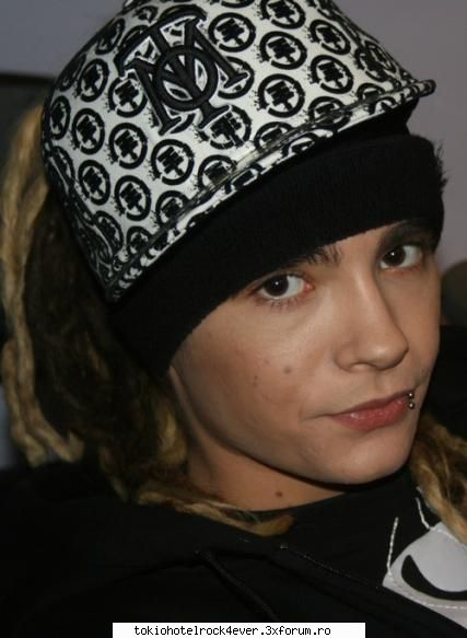 Poza preferata cu Tommy - Privitii Ma poza asta O am si pe desktop - *..::Tom Kaulitz::..*