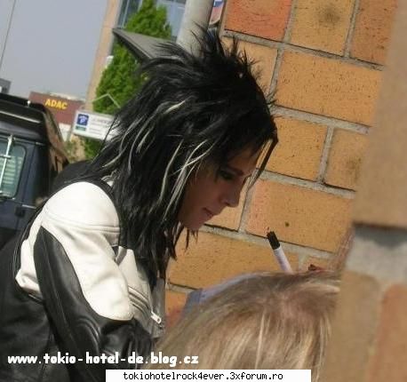 Poze cu Bill - gυѕтαν ♥ мυѕι� єℓє�тяσ - *..::Gallery::..*