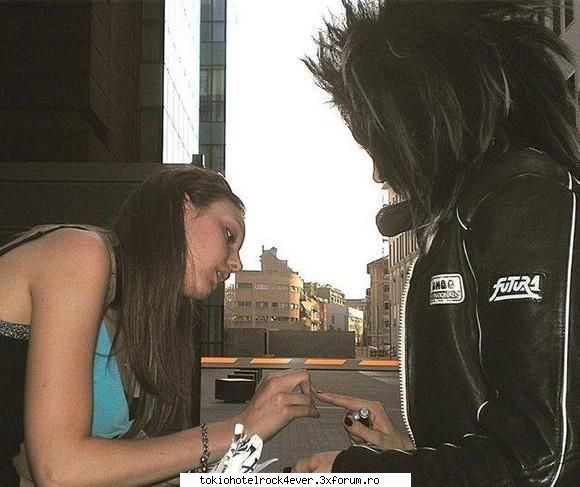 Poze cu Bill - Bill: unghiaaaaaa!!! aaaaah!! un doctor rpd!!!!! - *..::Gallery::..*