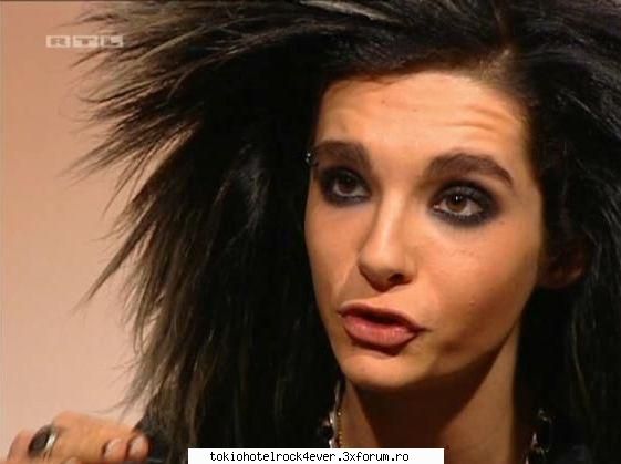 Poze cu Bill - Bill: kiss me! kiss me!! cuz i'm sweet like - *..::Gallery::..*