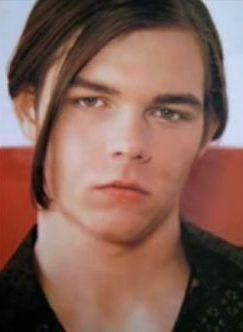 cu paru` prins... :rotfl:  :rotfl:  :rotfl:  :rotfl: poze cu georg