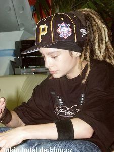 Poze cu Tom - gυѕтαν ♥ мυѕι� єℓє�тяσ - *..::Gallery::..*