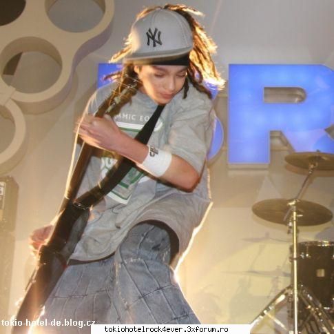Poze cu Tom - gυѕтαν ♥ мυѕι� єℓє�тяσ - *..::Gallery::..*