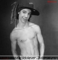 Poze cu Tom - ia . . .special pt fanele tom. . .(alt trucaj - *..::Gallery::..*