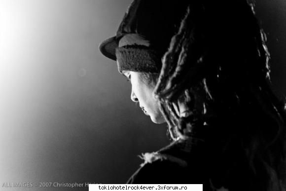Poze cu Tom - sper ca nu a mai fost e din backstage din turneul - *..::Gallery::..*