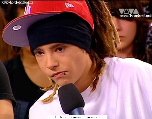 Poze cu Tom - aici zici k spune"yeah...fuck off":x...crek era - *..::Gallery::..*