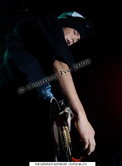 Poze cu Tom - ma enerveaza k au watermarks but..... astea au - *..::Gallery::..*