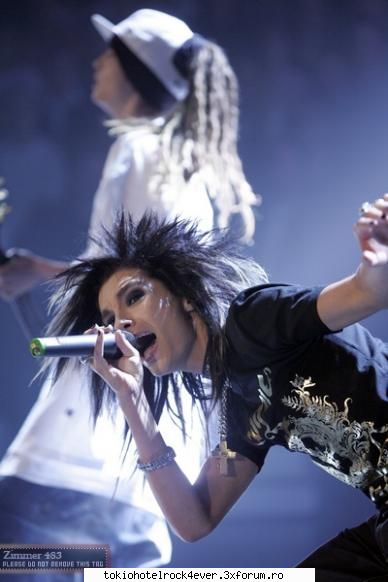 Poze cu tommy & billy... - Bill: SCHREI,Tom! SCHREI! Tom: nein! lasa-ma mah - *..::Bill & Tom Kaulitz::..*