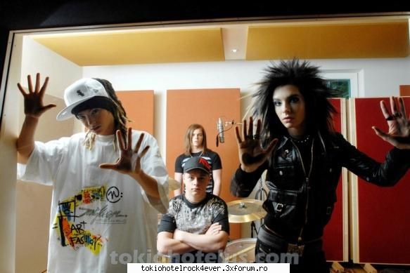 Poze cu tommy & billy... - little_miss_sunshine - *..::Bill & Tom Kaulitz::..*