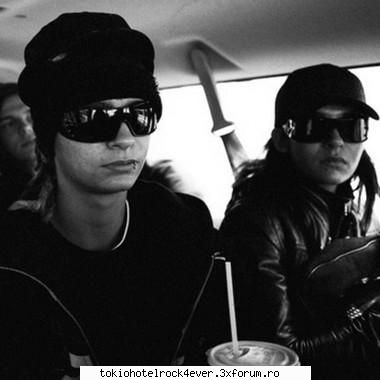 Poze cu tommy & billy... - ♥lOllipOp♪� - *..::Bill & Tom Kaulitz::..*