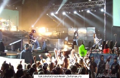 Poze din concerte - `Iulia TH` - *..::Gallery::..*