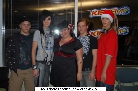 :rolleyes: radio kiss fm