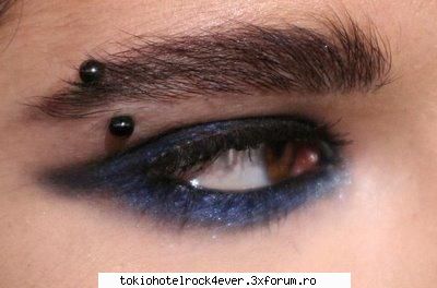 Si'a schimbat pierce'ul Bre' !:X! - Tatyann' - *..::Archive::..*