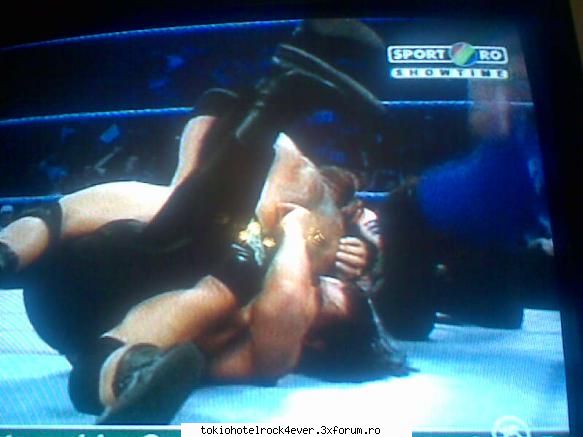 Smak Down - dar l'a facut Batista KO imediat - *..::Wrestling::..*