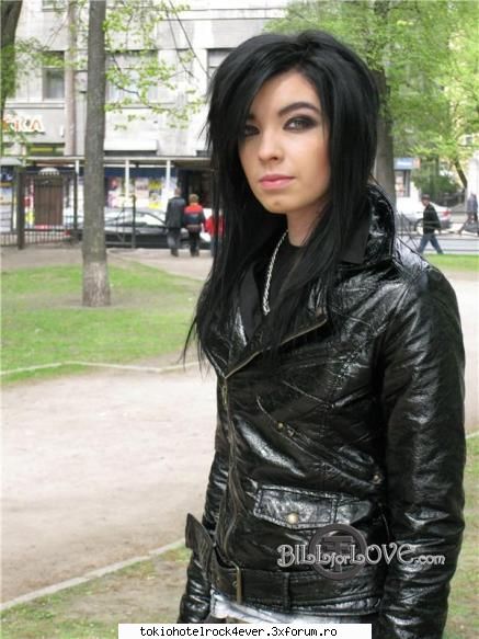 Sosia lui Bill??? - Aici nu prea seamana - *..::Bill Kaulitz::..*
