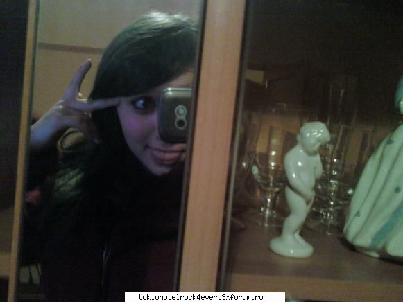 The Vampire Rose-Black! - si .. cateodata sunt funny si crazy si fac poze - *..::Me, myself & I::..*