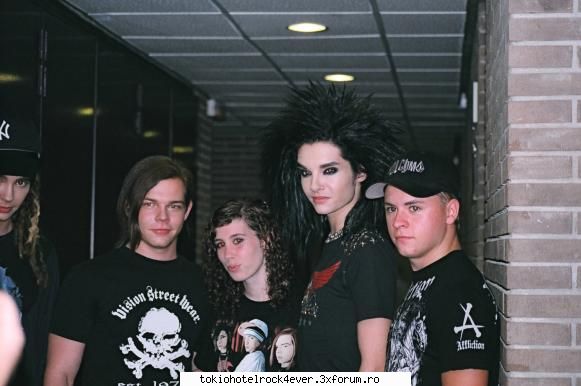 Tokio Hotel In Spania( ) - hai sa va mai pun poze vretsi....sunt iar din - *..::Gallery::..*