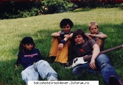 Tokio Hotel dead? - pot sa sterg topicu ...k am vazut k voi nu vatzi - *..::Archive::..*