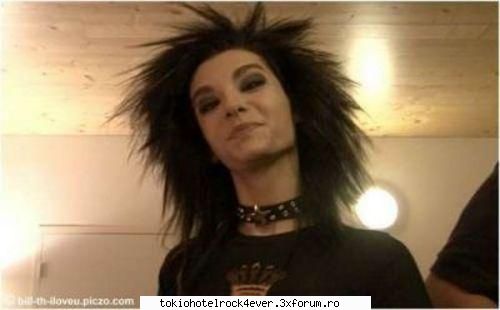 Tom vorbeste in engleza :X - ink o poza k aia! - *..::Tom Kaulitz::..*
