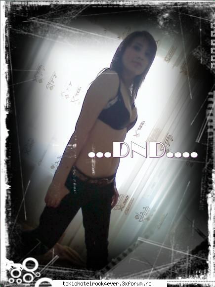 VAleu Denisse pericol publik =)))) LOL ferea - uitatzi un copil handicapat :) =) - *..::Me, myself & I::..*