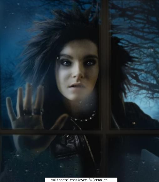 Vanatorul vanat - Bill : vampir...putin arogant ... desi Maria il - *..::FanFiction::..*
