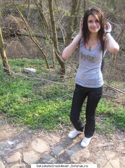 Whit3Ang3l - aici..se stramba - *..::Me, myself & I::..*