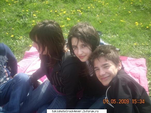 Whit3Ang3l - se statea pe patur in apropiere era un lac si - *..::Me, myself & I::..*