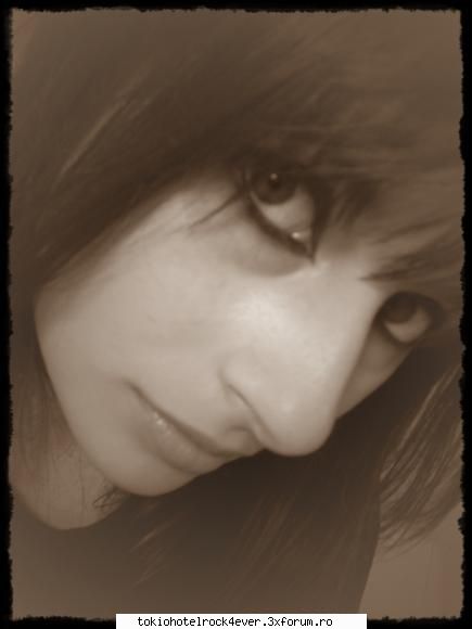 Whit3Ang3l - j cv poze cu mn.. :) - *..::Me, myself & I::..*