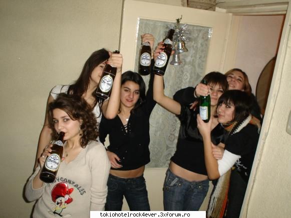 Whit3Ang3l - aici..vedetsi si voi:))=)) - *..::Me, myself & I::..*