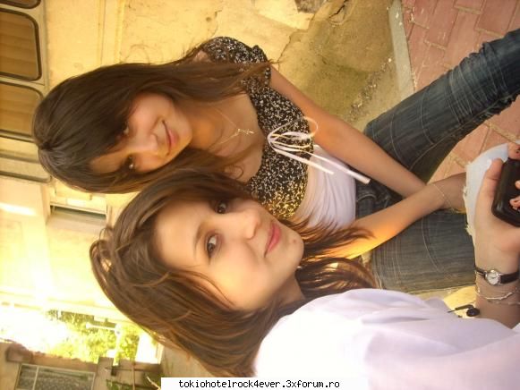 Whit3Ang3l - aici cu alexandrul scuzati ca nu am mai intors - *..::Me, myself & I::..*