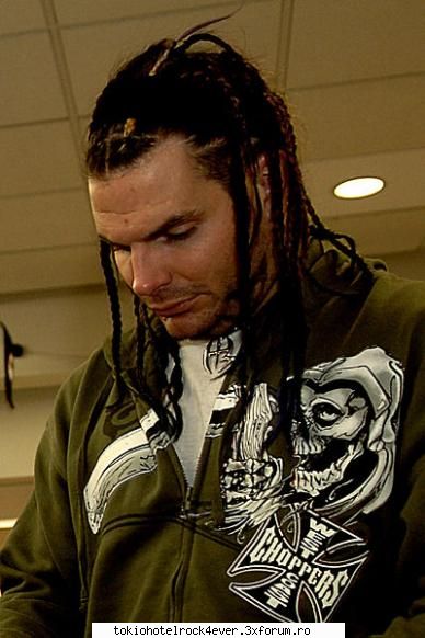 Wrestling [wwe] - de ce crezi ca tzo si eu estem ?? - *..::Archive::..*