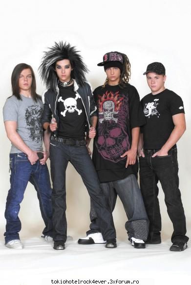 :X Tokio Hotel :X - acest poster are si eu:X plus inca unu doar cu - *..::Tokio Hotel::..*