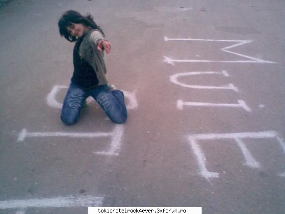 Zo cei Merri - scuzatzi scrisu de pe jos:( - *..::Me, myself & I::..*